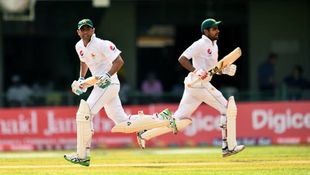 Younis Khan wants babar azam a legendry player